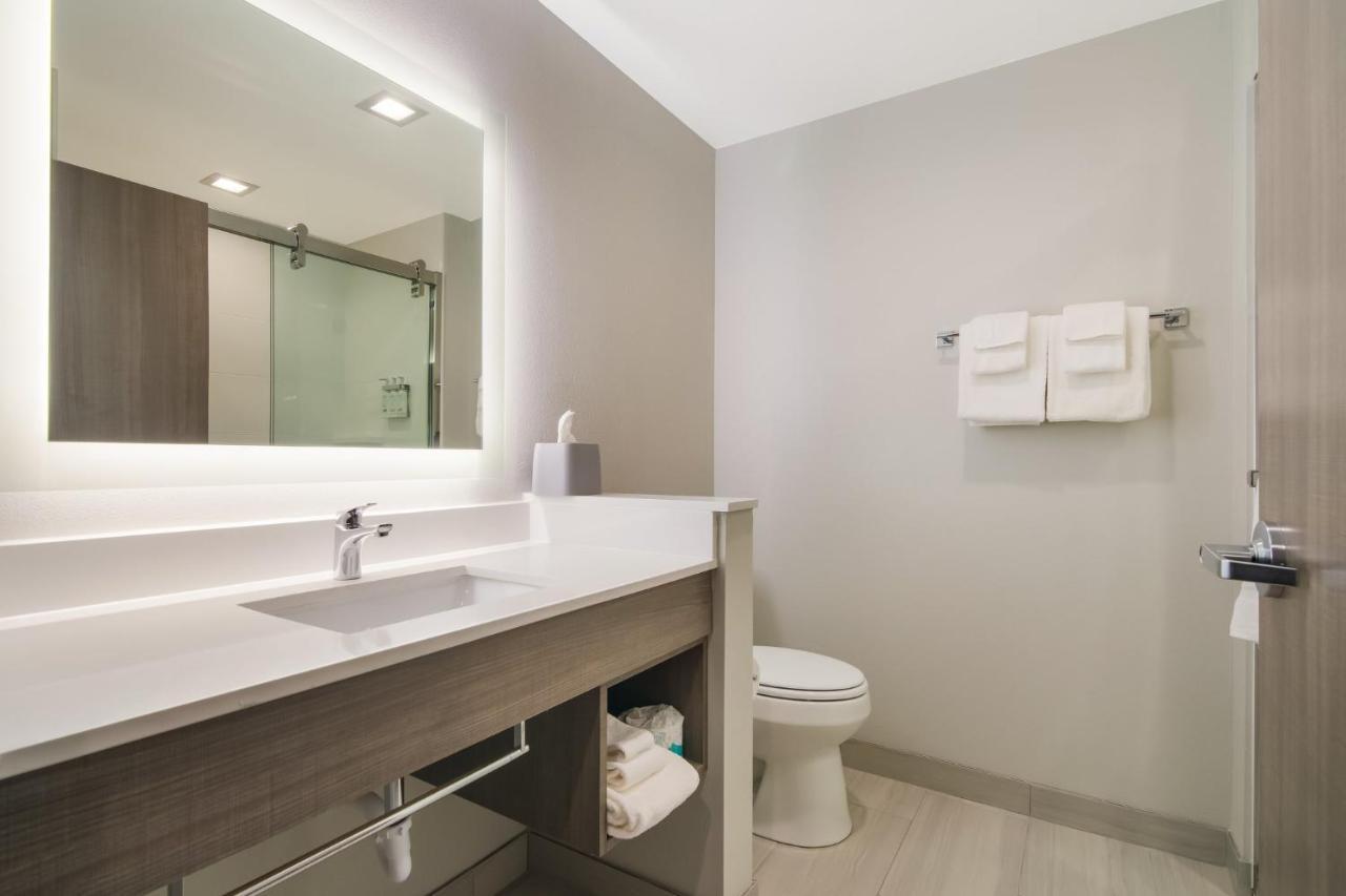 Holiday Inn Express & Suites - Springdale - Fayetteville Area ภายนอก รูปภาพ