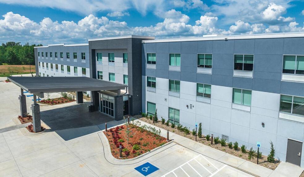 Holiday Inn Express & Suites - Springdale - Fayetteville Area ภายนอก รูปภาพ